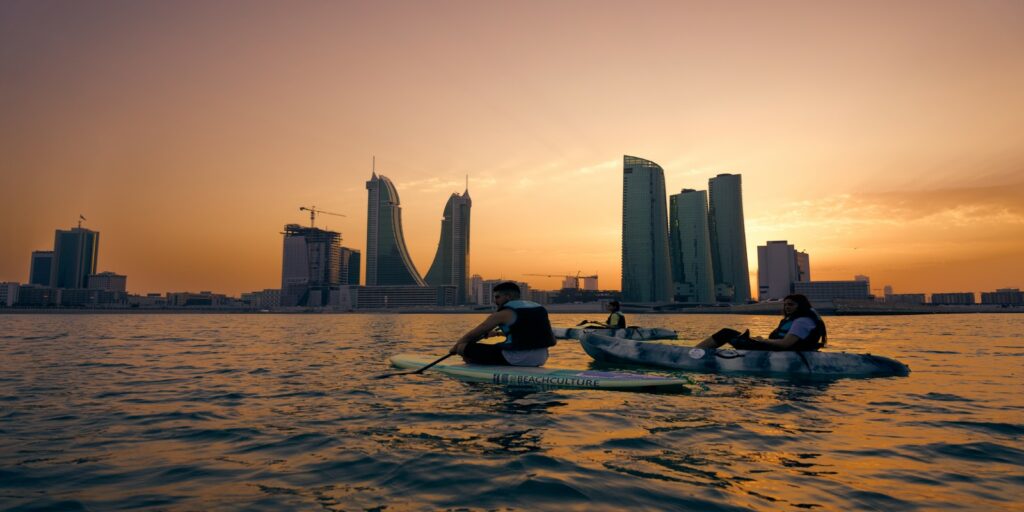 kayaking at sunset in manama bahrain