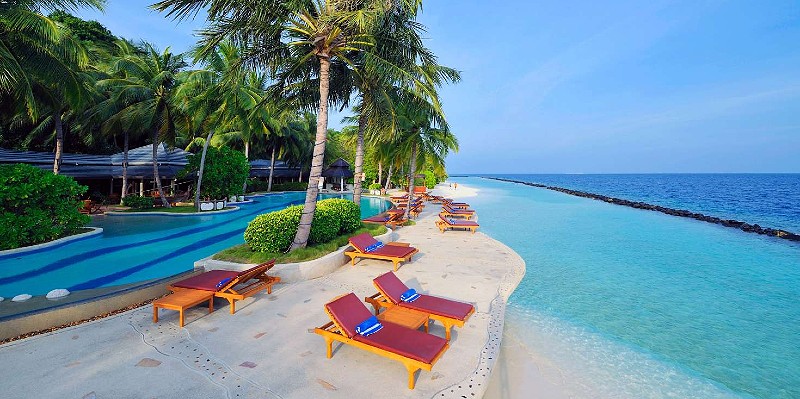 Royal Island Resort & Spa