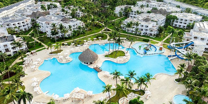 Aerial shot of the main pool area at Sunscape Dominicus La Romana